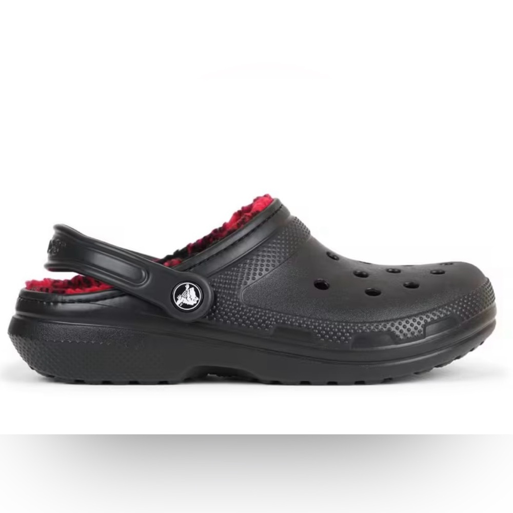 CROCS NWT Classic Lined buffalo check red & black men’s 4 women’s 6